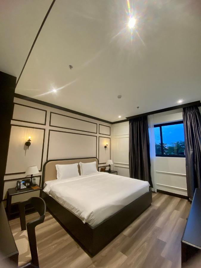 Hotel Khach San Robin Gia Nghia Extérieur photo