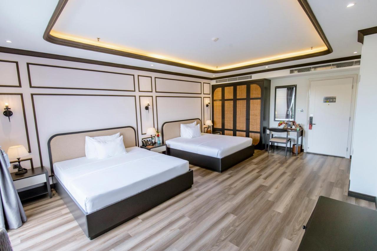 Hotel Khach San Robin Gia Nghia Extérieur photo