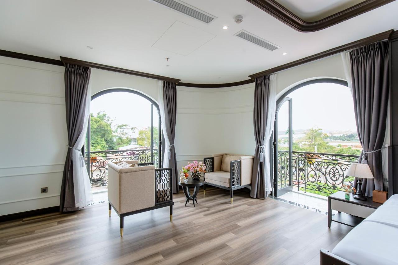 Hotel Khach San Robin Gia Nghia Extérieur photo